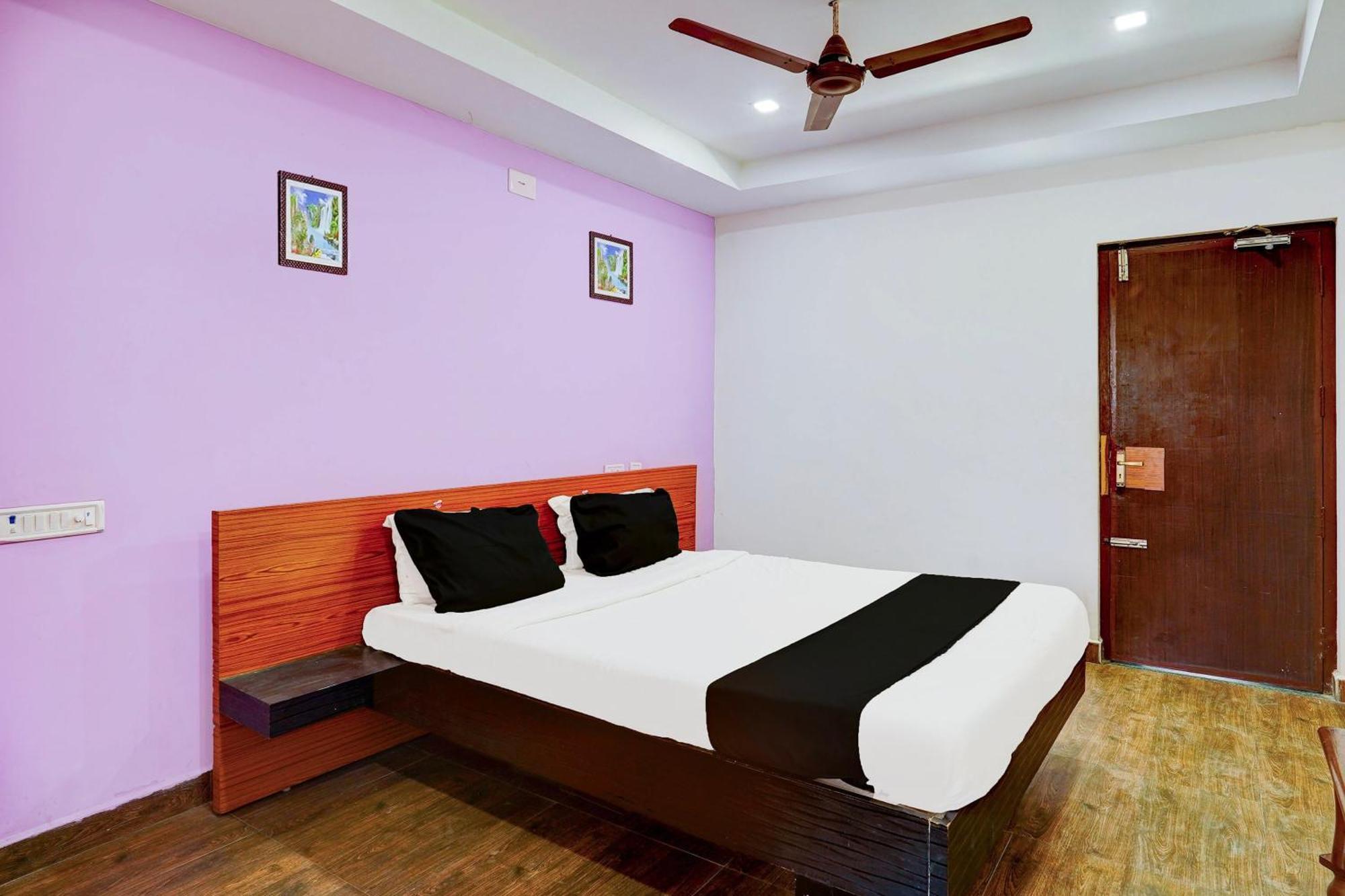 Hotel O Ambur Bagian luar foto