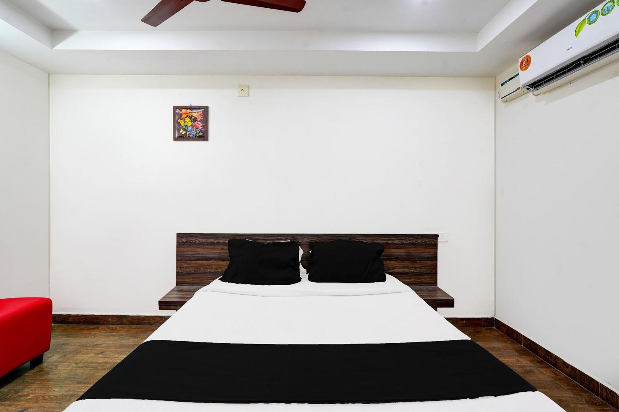 Hotel O Ambur Bagian luar foto