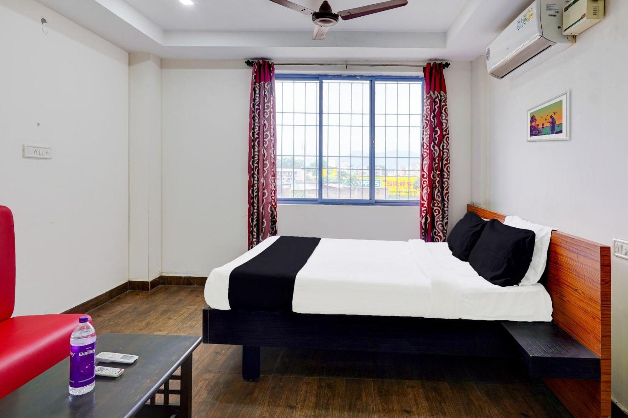 Hotel O Ambur Bagian luar foto