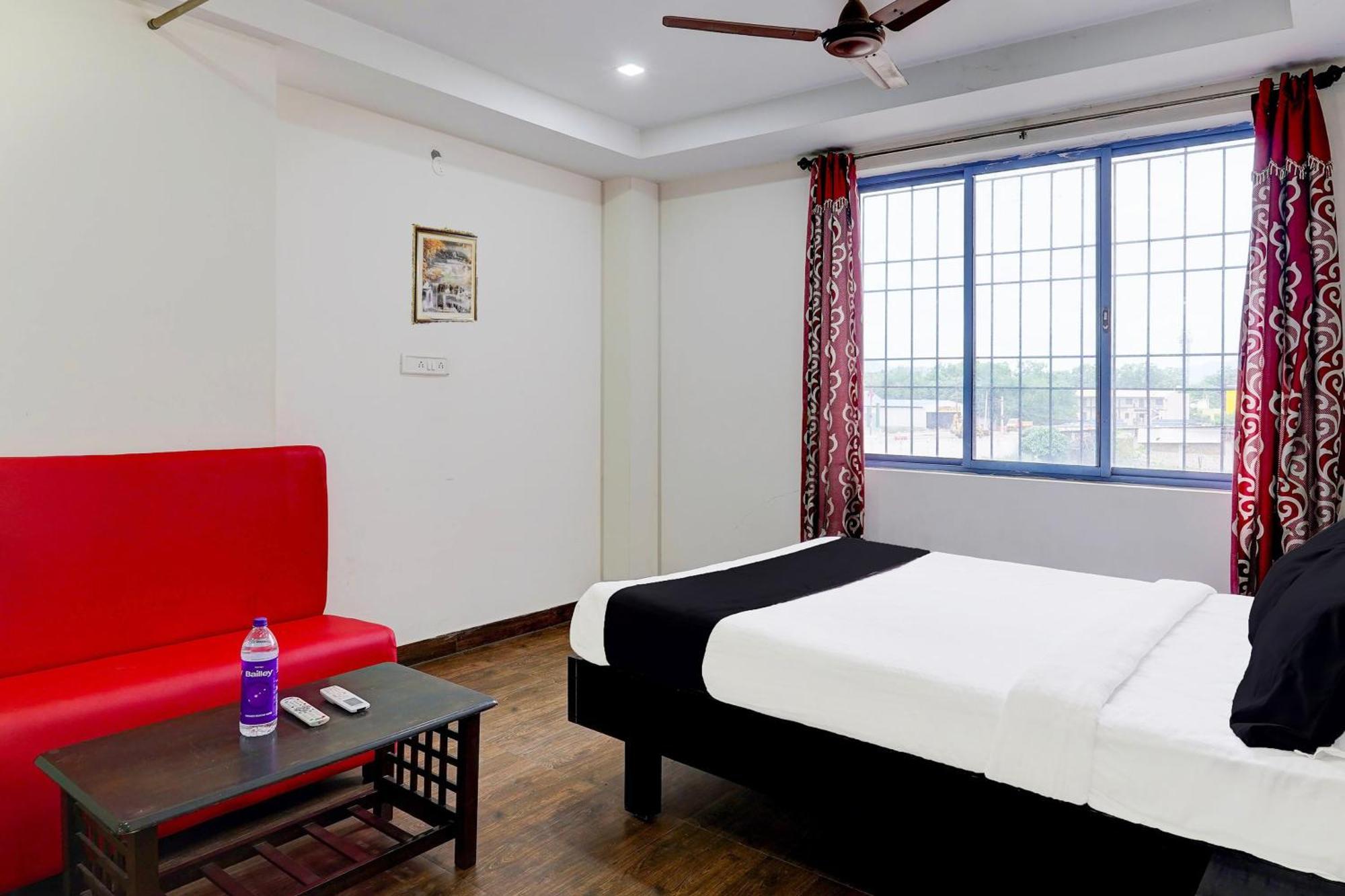 Hotel O Ambur Bagian luar foto